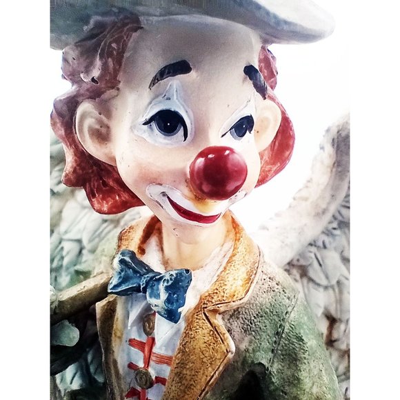 Clown with Angel Wings with Trumpet & Dog 9 Inches Tall Vintage 1980s Ceramic - Picture 13 of 16